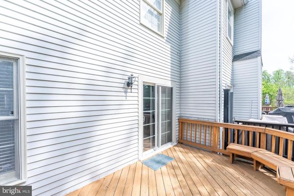 Exterior, Wood Texture Flooring