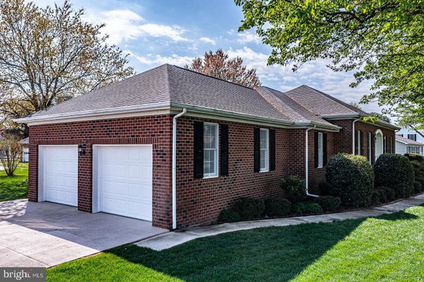 Attached, Exterior, Facade, Brick Facade, Brick Traditional