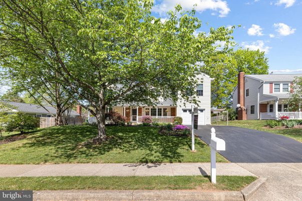 Backyard, Exterior, Facade, Cape Cod
