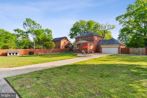 Backyard, Detached Garage, Exterior