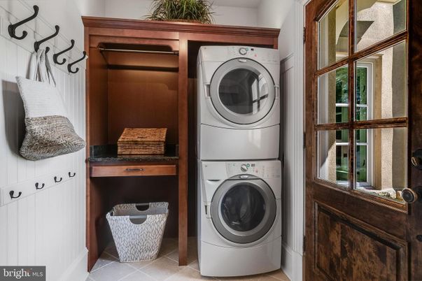 Interior, Utility Closets, Washer