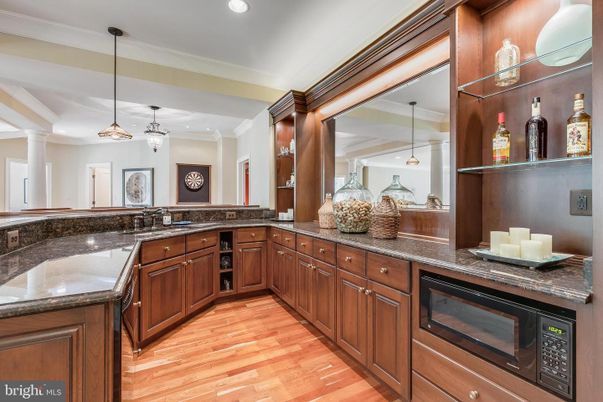 Interior, Pendant Lights, Recessed Lighting, Wood Texture Flooring