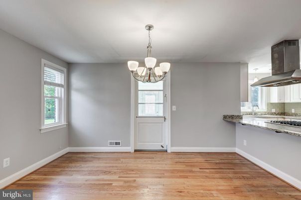 Chandelier, Empty room, Interior, Wood Texture Flooring