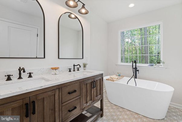 Bathroom, Dual Sink Vanities, Free Standing Baths, Interior, Recessed Lighting