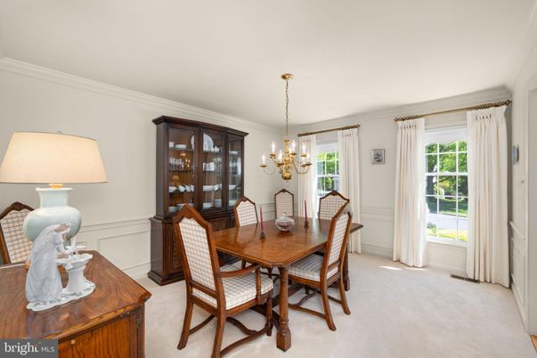 Chandelier, Dining room, Interior