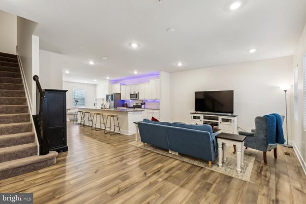 Interior, Kitchen, Living room, Recessed Lighting, Wood Texture Flooring