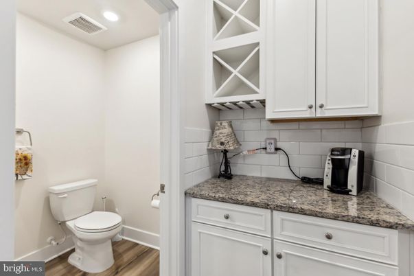 Bathroom, Interior, Recessed Lighting, Wood Texture Flooring