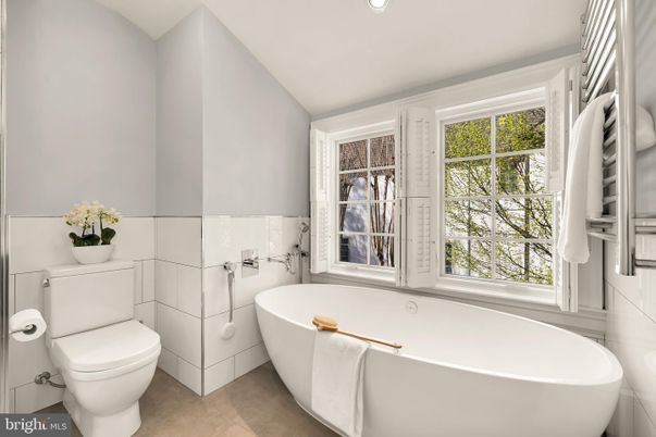 Bathroom, Free Standing Baths, Interior, Recessed Lighting