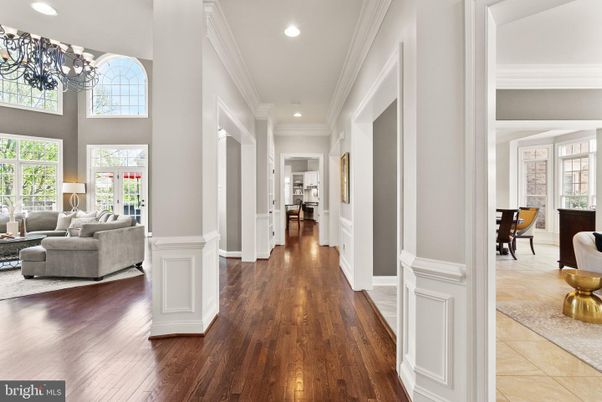 Chandelier, Interior, Living room, Recessed Lighting, Wood Texture Flooring