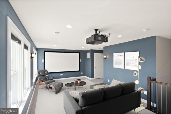Interior, Projection Screen, Recessed Lighting, Theatre Room