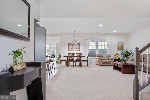 Dining room, Interior, Living room, Pendant Lights, Recessed Lighting