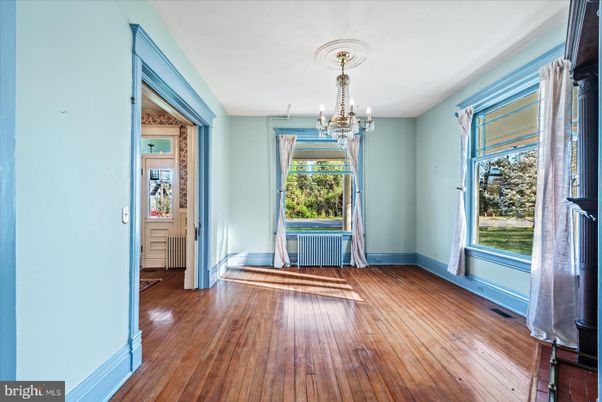 Chandelier, Empty room, Interior, Wood Texture Flooring
