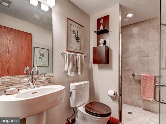 Bathroom, Interior, Recessed Lighting