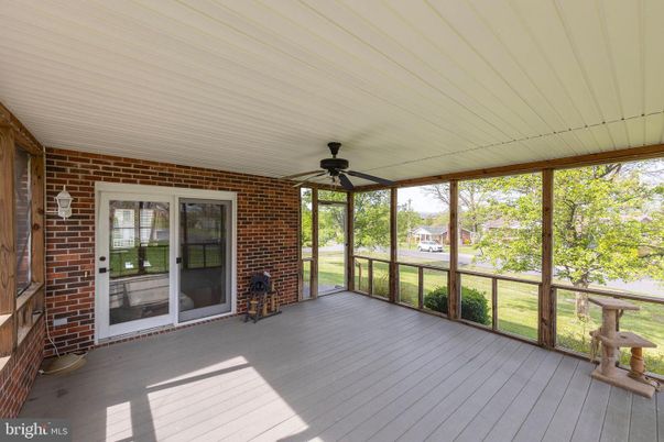Interior, Stone Walls, Sun Room, Wood Texture Flooring
