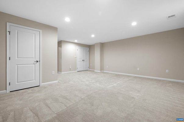 Empty room, Interior, Recessed Lighting