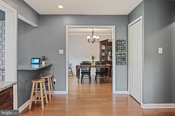 Chandelier, Dining room, Interior, Recessed Lighting, Wood Texture Flooring