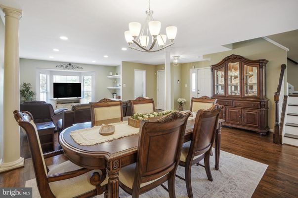 Chandelier, Dining room, Interior, Recessed Lighting, Wood Texture Flooring