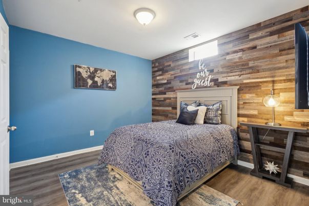 Bedroom, Interior, Wood Texture Flooring, Wooden Walls