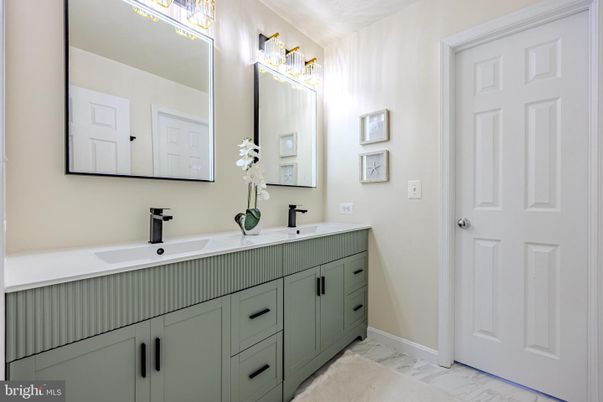 Bathroom, Dual Sink Vanities, Interior, Marble