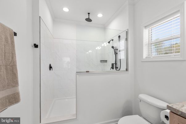 Bathroom, Interior, Marble Walls, Recessed Lighting