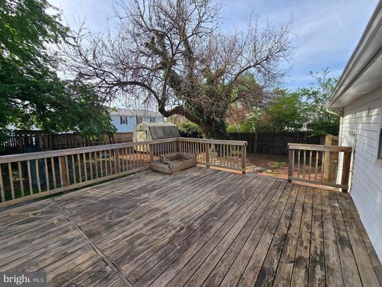Backyard, Exterior, Wood Texture Flooring