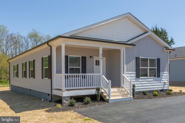 Exterior, Facade, American Craftsman
