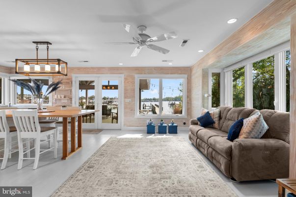 Dining room, Interior, Living room, Pendant Lights, Recessed Lighting