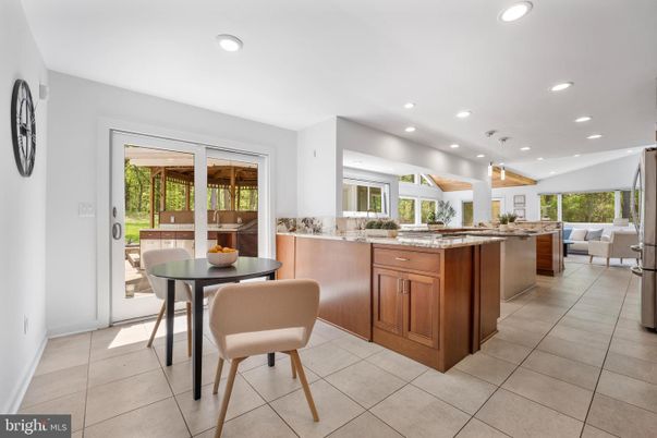 Dining room, Interior, Kitchen, Pendant Lights, Recessed Lighting