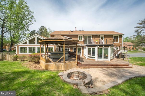 Backyard, Exterior, Hot Tub