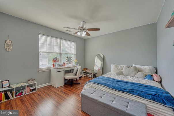 Bedroom, Home Office, Interior, Wood Texture Flooring