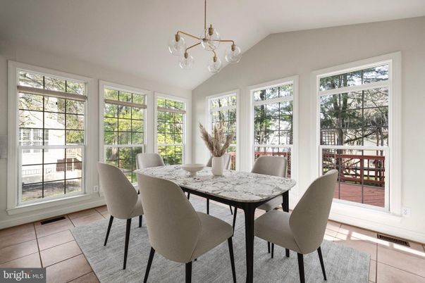 Chandelier, Dining room, Interior