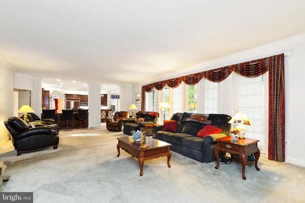 Dining room, Interior, Kitchen, Living room, Recessed Lighting