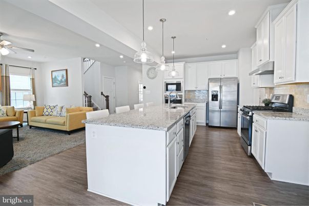 Interior, Kitchen, Living room, Pendant Lights, Recessed Lighting, Stainless Steel Appliances, Wood Texture Flooring