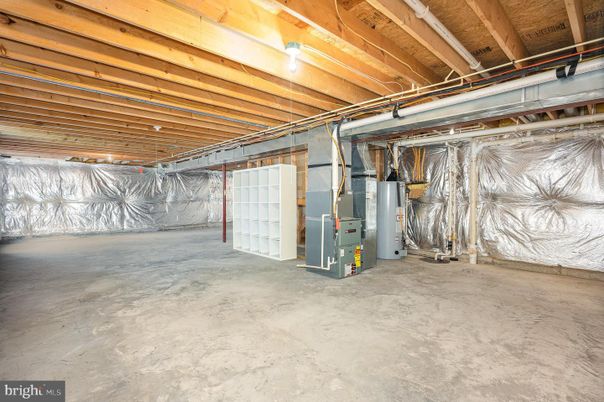 Garage, Interior, Wooden Beams, Wooden Ceilings