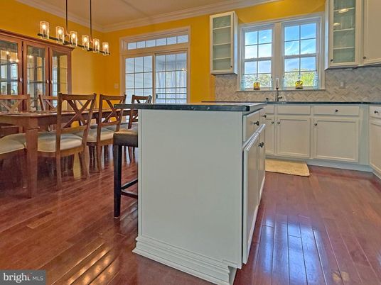 Dining room, Interior, Kitchen, Pendant Lights, Wood Texture Flooring