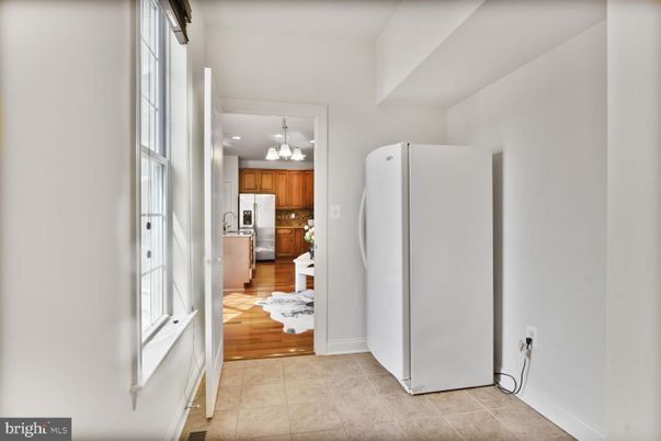 Chandelier, Interior, Kitchen, Recessed Lighting, Wood Texture Flooring