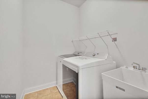 Interior, Washer