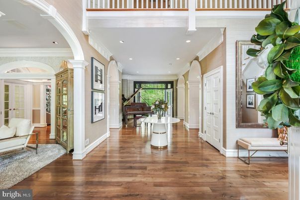 Interior, Piano, Recessed Lighting, Wood Texture Flooring
