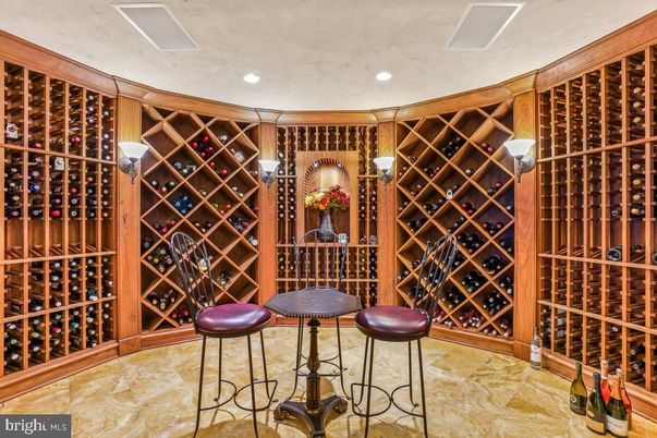Interior, Recessed Lighting, Wine Storage