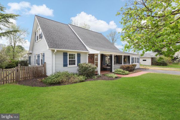 Backyard, Exterior, Facade, Brick Facade, Cape Cod