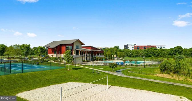Exterior, Pool, Tennis Courts