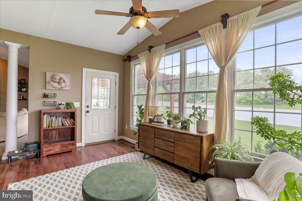 Interior, Sun Room, Wood Texture Flooring