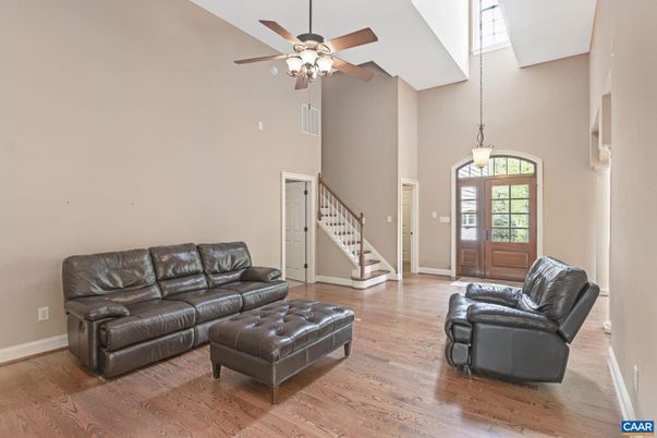 Interior, Living room, Pendant Lights, Wood Texture Flooring
