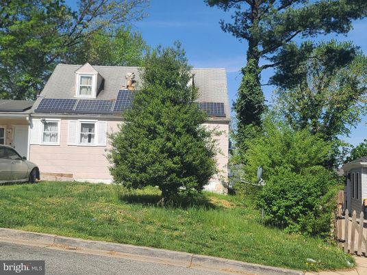 Exterior, Facade, Cape Cod
