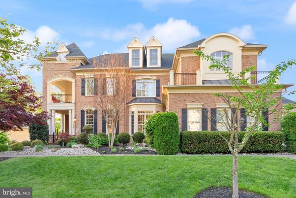 Exterior, Facade, Brick Facade, French Provincial