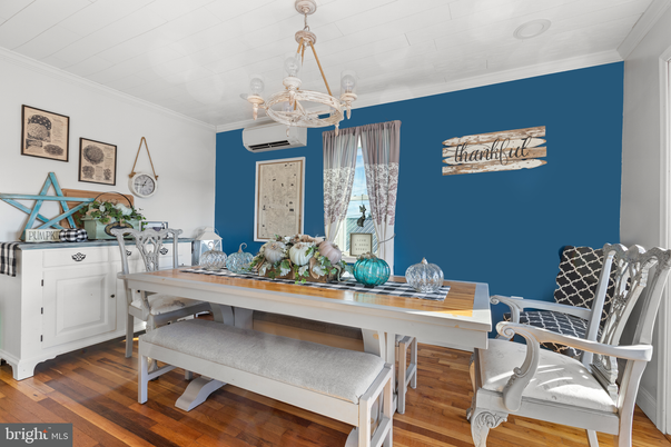 Dining room, Interior, Pendant Lights, Wood Texture Flooring