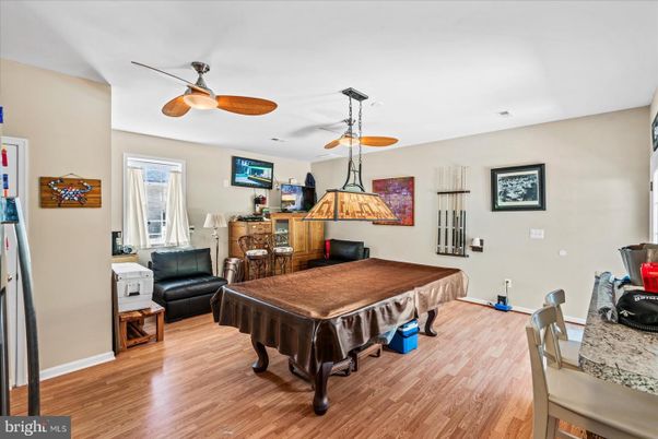 Billiard Table, Game Room, Interior, Wood Texture Flooring