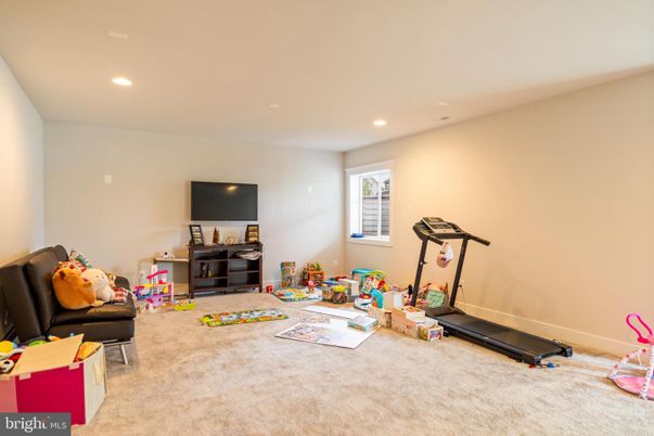 Fitness Equipment, Interior, Recessed Lighting