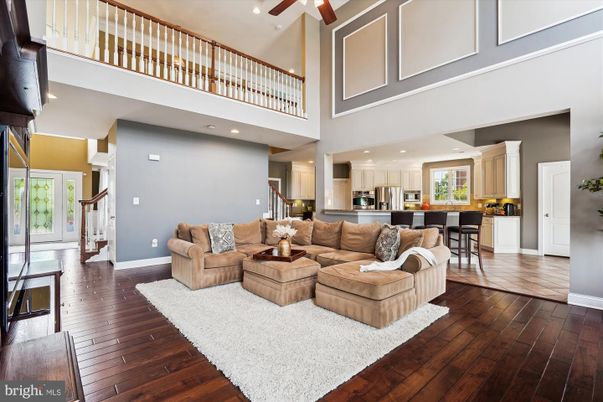 Interior, Kitchen, Living room, Recessed Lighting, Wood Texture Flooring
