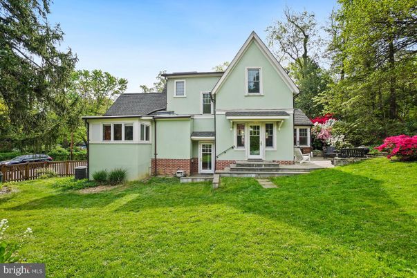 Backyard, Exterior, Facade, Farmhouse